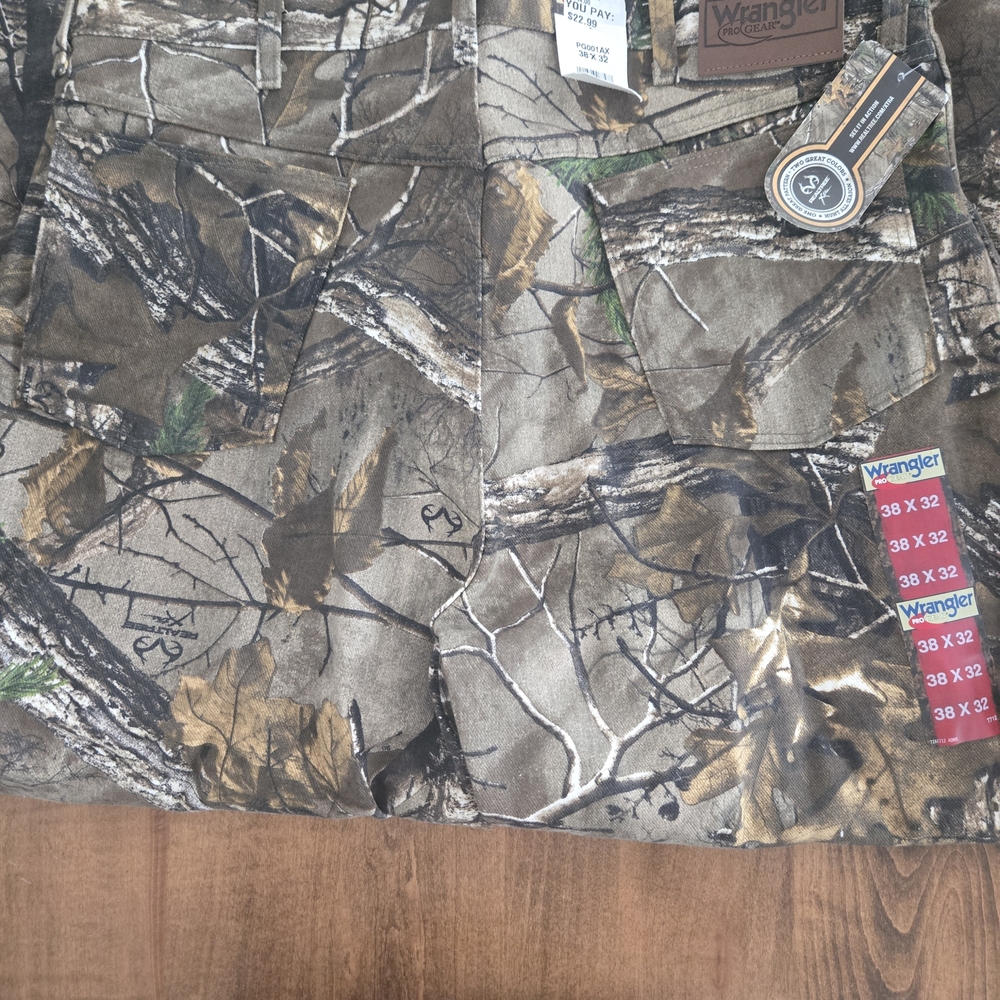 Wrangler Camouflage Outdoor Pants - Picture 2 of 5